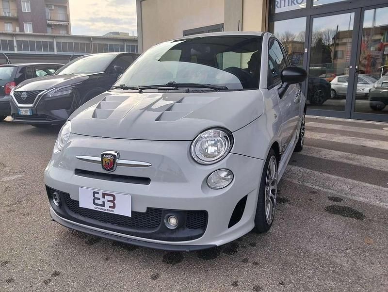 Usata Abarth 695 135 CV (99 kW) 2016 Grigio Utilitaria
