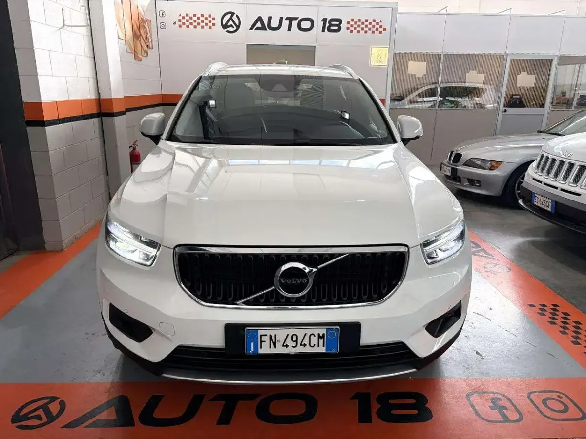 Usata Volvo XC40 Business Edition 156 CV (114 kW) 2018 Bianco SUV