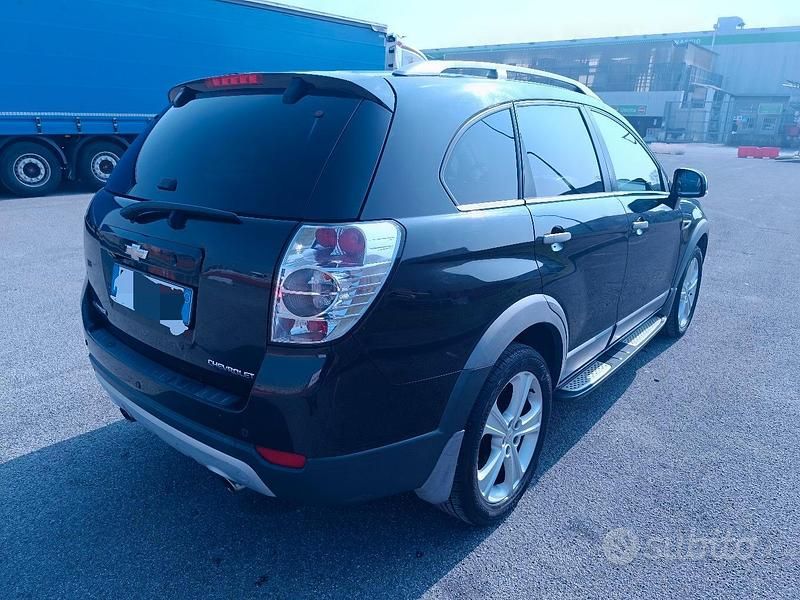 Usata Chevrolet Captiva LTZ 184 CV (135 kW) 2011 Nero SUV