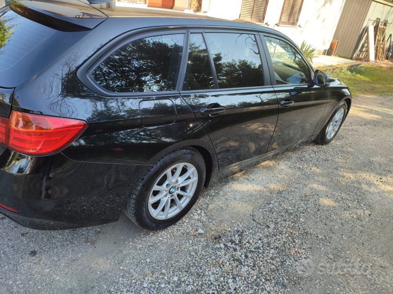 Usata BMW 320 183 CV (134 kW) 2015 Nero Station wagon