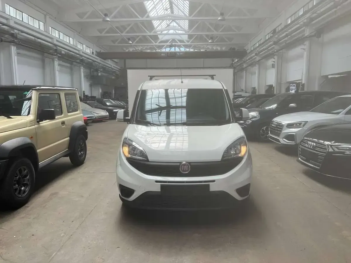 Usata Fiat Doblò 105 CV (77 kW) 2018 Bianco Monovolume