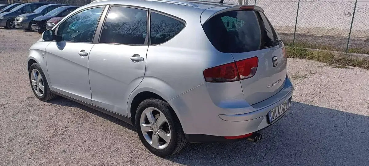 Usata Seat Altea XL Stylance 140 CV (102 kW) 2008 Argento Monovolume
