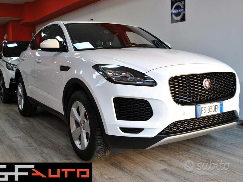 Begagnad Jaguar E-Pace SE 200 HK (147 kW) 2018 Vit SUV
