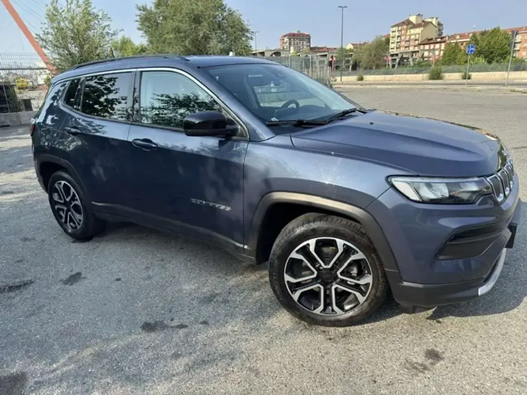 Usata Jeep Compass Limited 131 CV (96 kW) 2023 Blu/azzurro SUV
