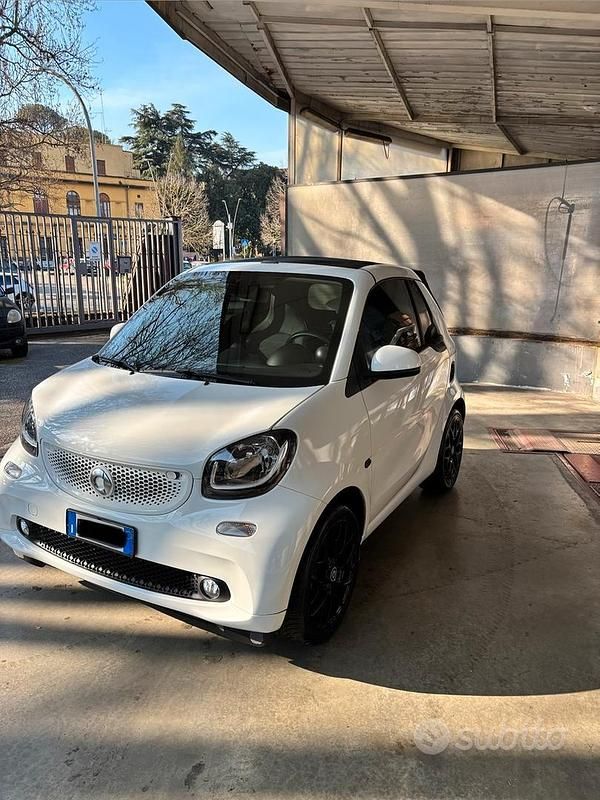 Usata Smart ForTwo Cabrio 90 CV (66 kW) 2018 Bianco Cabrio