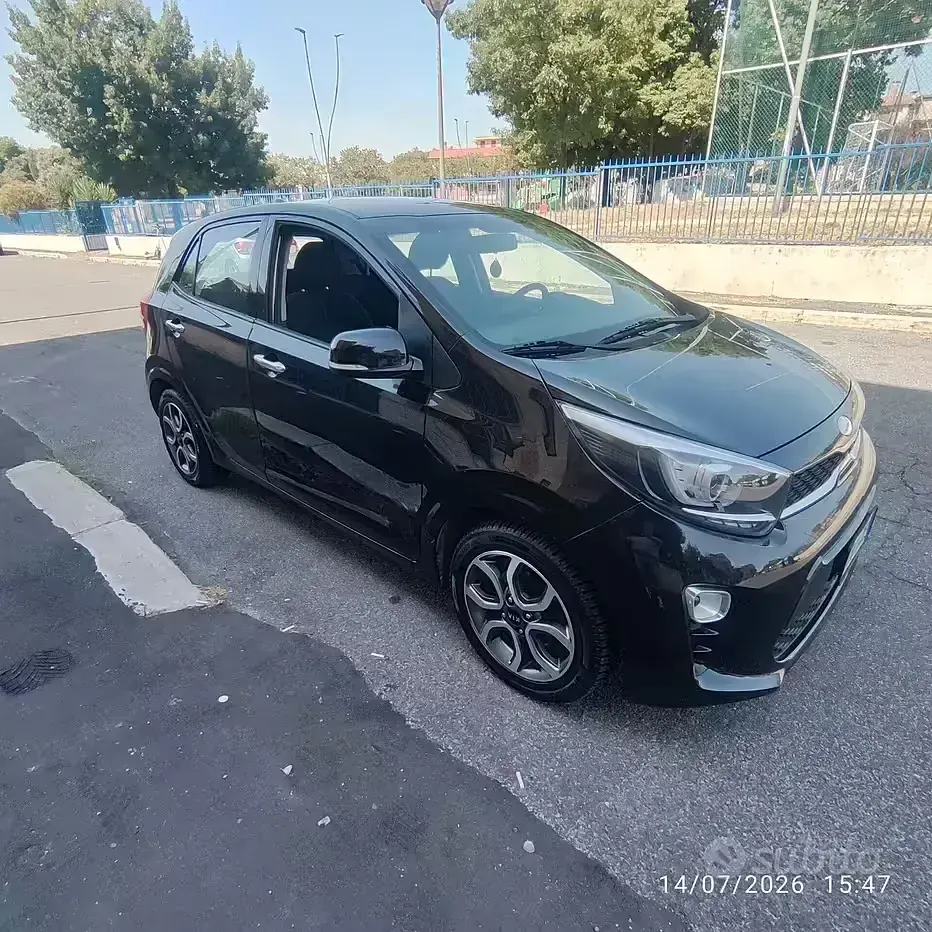 Usata Kia Picanto X-Line 65 CV (47 kW) 2020 Nero Utilitaria