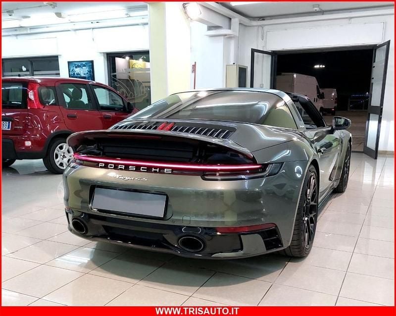 Usata Porsche 911 Targa 4S 450 CV (330 kW) 2024 Verde Cabrio