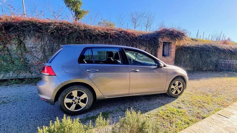 Usata VW Golf VII Comfortline 105 CV (77 kW) 2013 Berlina