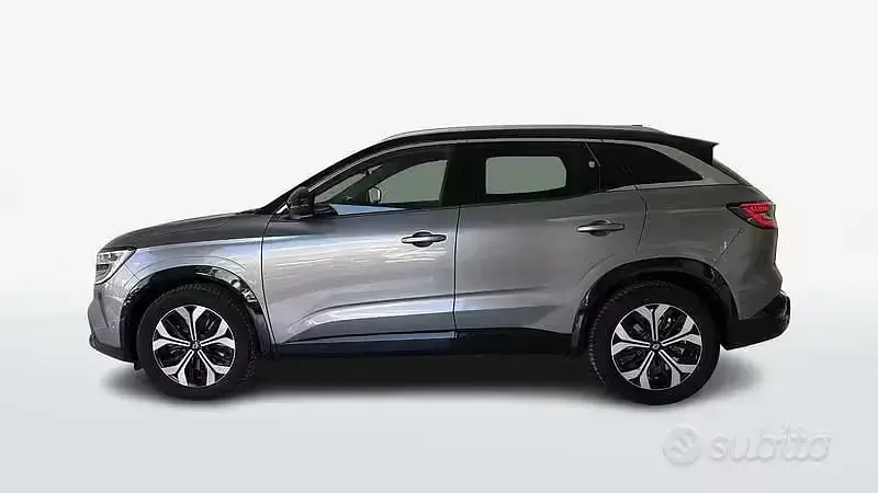 Usata Renault Austral Techno 130 CV (95 kW) 2023 Grigio SUV