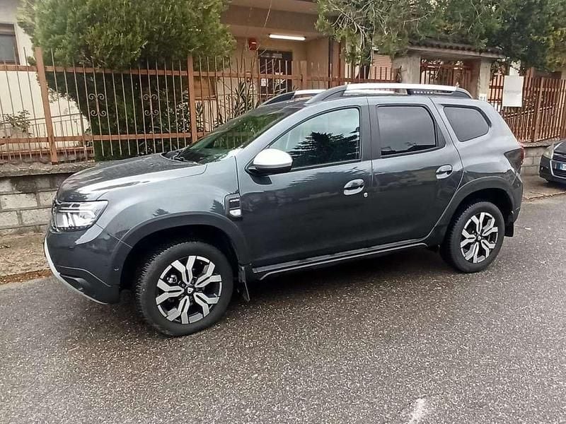 Usata Dacia Duster Prestige 114 CV (83 kW) 2022 Grigio SUV