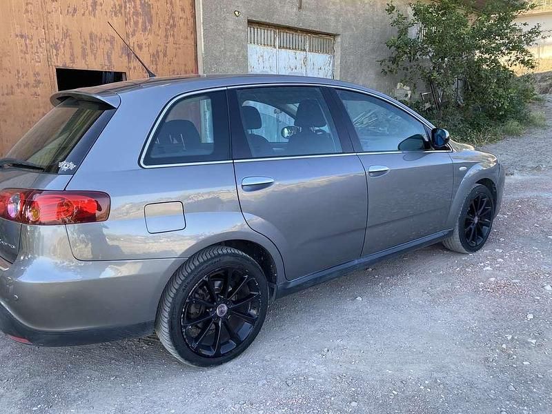 Usata Fiat Croma Dynamic 120 CV (88 kW) 2008 Station wagon