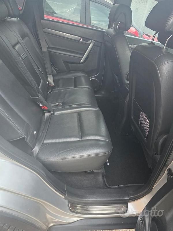 Usata Chevrolet Captiva 2009 Grigio SUV