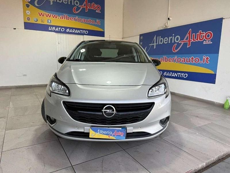 Usata Opel Corsa Edition 75 CV (55 kW) 2018 Argento Berlina