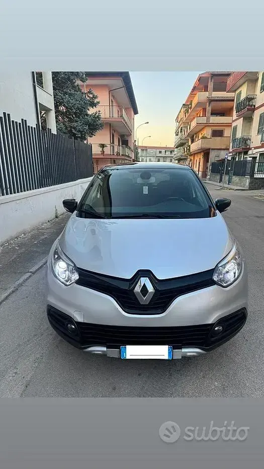 Usata Renault Captur 90 CV (66 kW) 2016 SUV