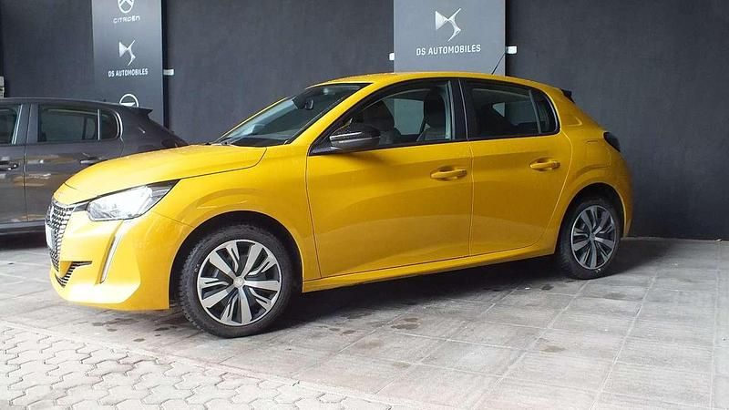 Usata Peugeot 208 Active 102 CV (75 kW) 2022 Giallo faro Utilitaria