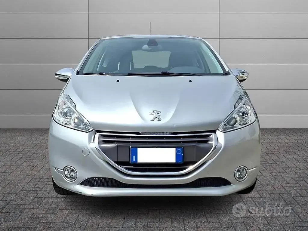 Usata Peugeot 208 Allure 82 CV (60 kW) 2012 Grigio Utilitaria