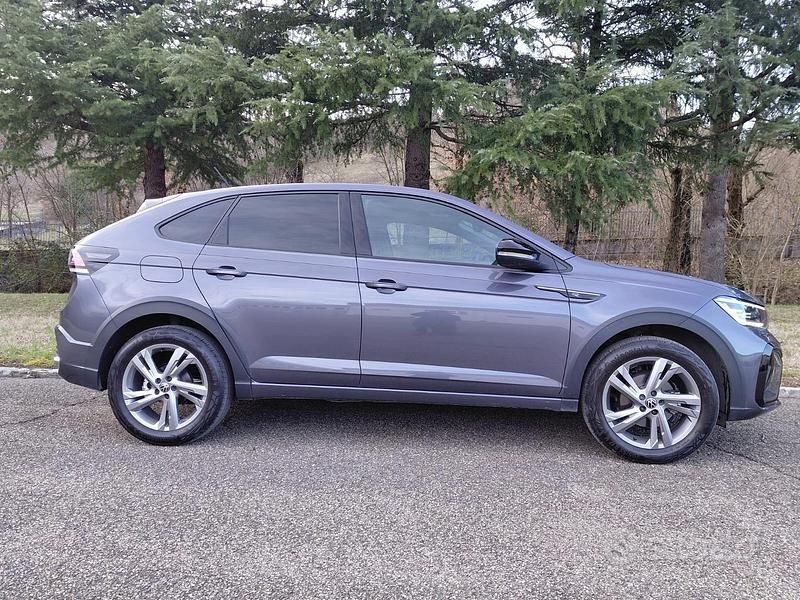 Usata VW Taigo R-line 150 CV (110 kW) 2024 Grigio SUV