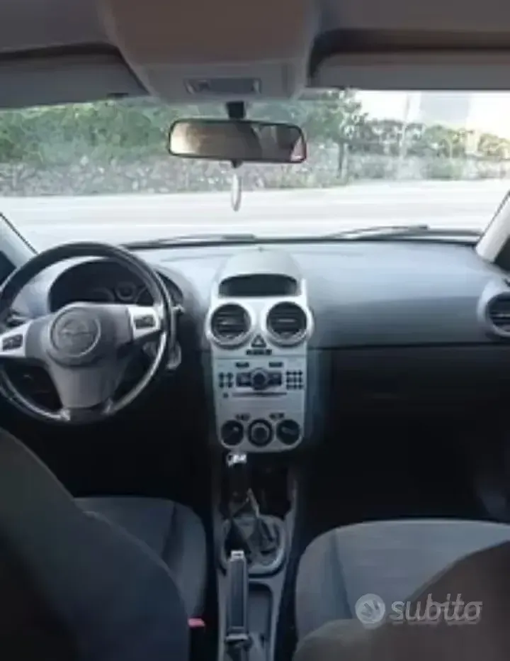 Usata Opel Corsa 85 CV (62 kW) 2011 Grigio Utilitaria