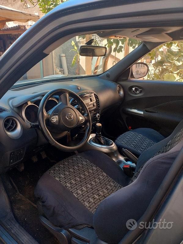 Usata Nissan Juke 110 CV (80 kW) 2010 Grigio SUV