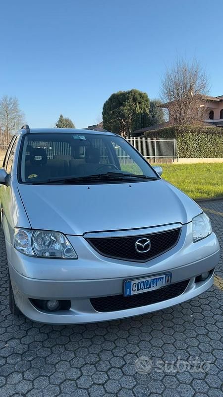 Usata Mazda MPV 136 CV (100 kW) 2002 Grigio Monovolume