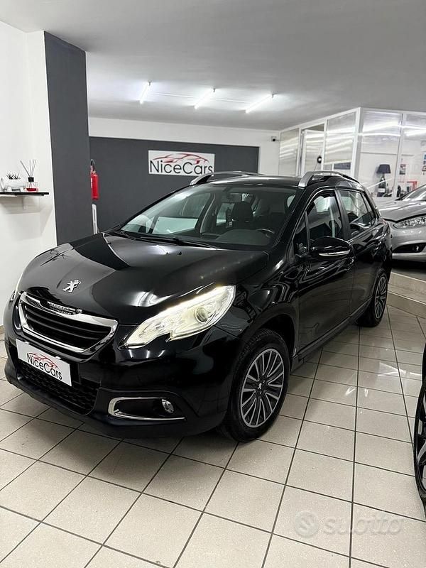 Nero Usata 2015 Peugeot 2008 Active SUV | 7999 € (Cara) - Immagine 1/4