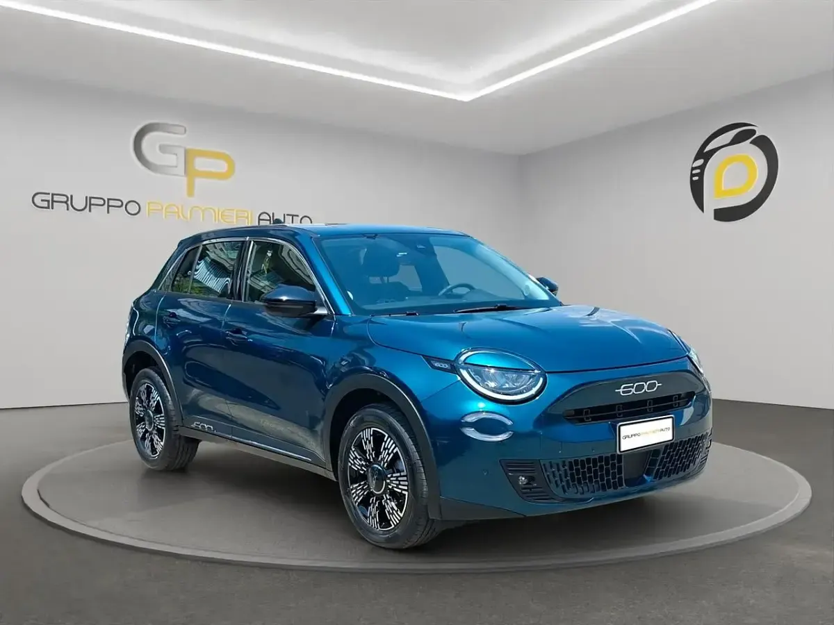 Usata Fiat 600 La Prima 136 CV (100 kW) 2025 Verde SUV