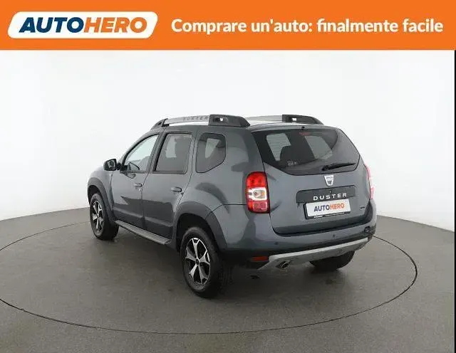 Usata Dacia Duster 109 CV (80 kW) 2017 Grigio SUV