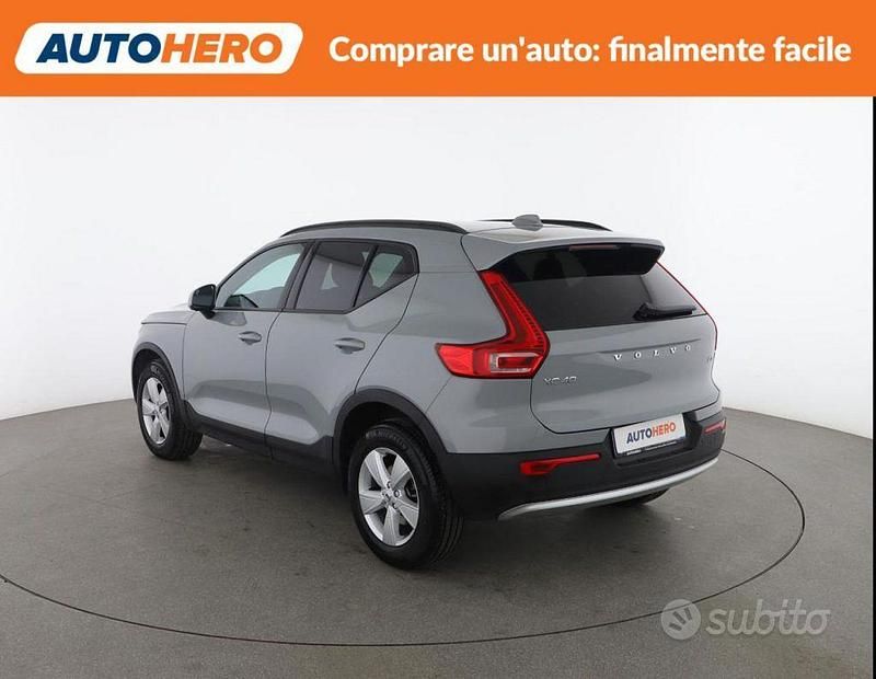 Usata Volvo XC40 163 CV (119 kW) 2025 Grigio SUV