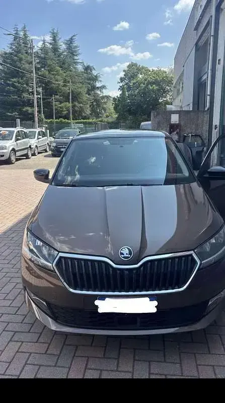 Usata Skoda Fabia Ambition 75 CV (55 kW) 2019 Marrone Utilitaria