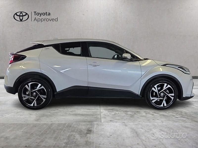 Usata Toyota C-HR Trend 122 CV (89 kW) 2022 Bianco SUV