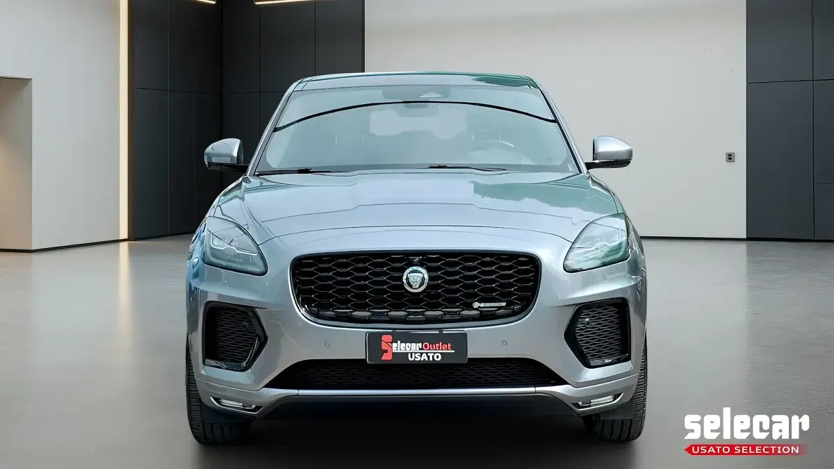 Usata Jaguar E-Pace R-Dynamic 163 CV (119 kW) 2022 Grigio SUV
