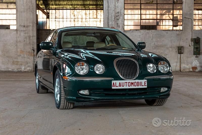 Usata Jaguar S-Type Executive 238 CV (175 kW) 2001 Verde Berlina