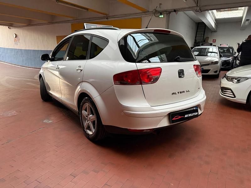 Usata Seat Altea 105 CV (77 kW) 2013 Bianco Monovolume