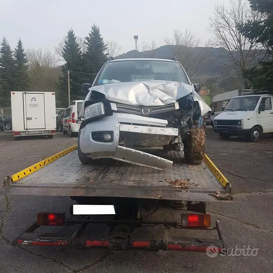 Usata Fiat Panda Climbing 60 CV (44 kW) 2009 Grigio Utilitaria