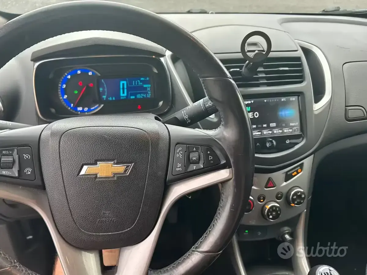 Usata Chevrolet Trax 131 CV (96 kW) 2013 Bluazzurro SUV