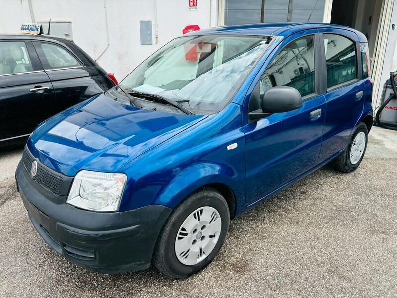 Usata Fiat Panda Dynamic 69 CV (50 kW) 2010 Blu Utilitaria