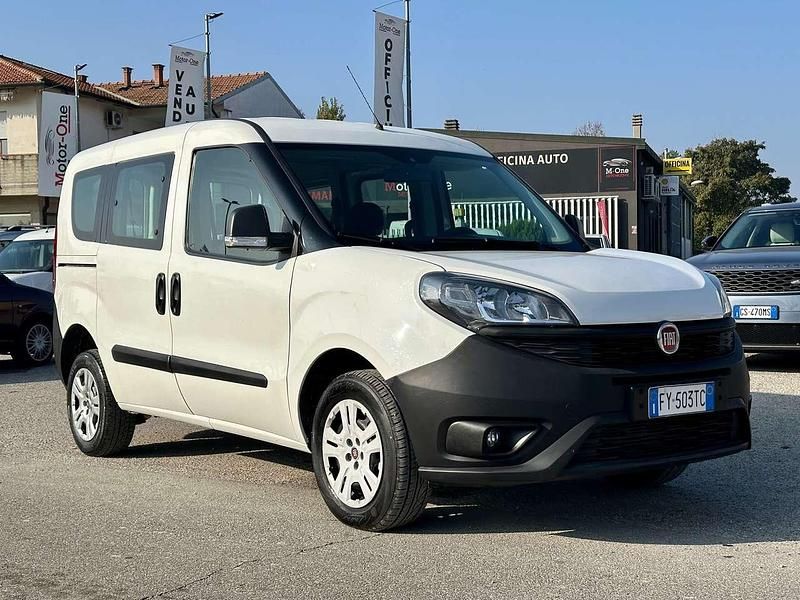 Usata Fiat Doblò 95 CV (69 kW) 2019 Bianco Monovolume