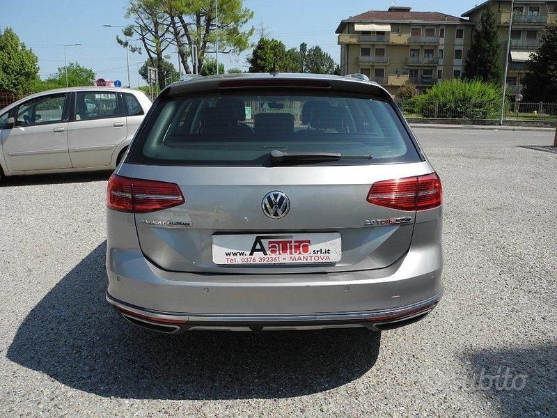 Usata VW Passat Alltrack 190 CV (139 kW) 2015 Grigio Station wagon