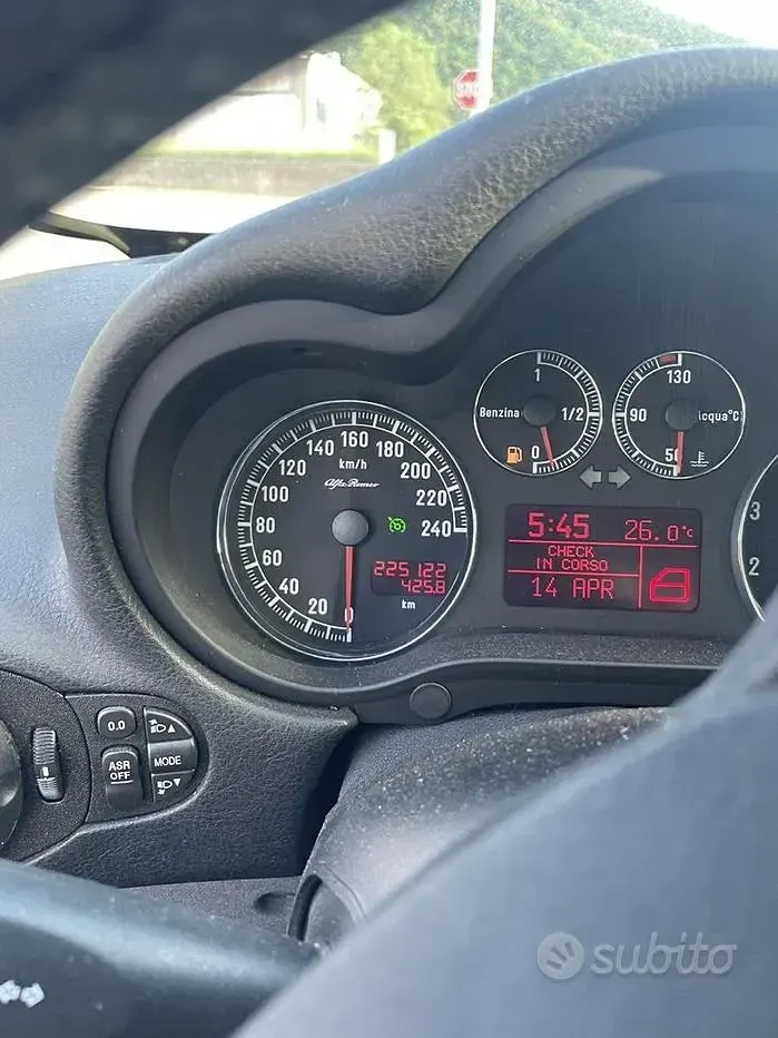Usata Alfa Romeo 147 105 CV (77 kW) 2009 Utilitaria