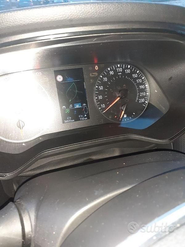 Usata Renault Clio V Equilibre 91 CV (66 kW) 2023 Grigio Berlina