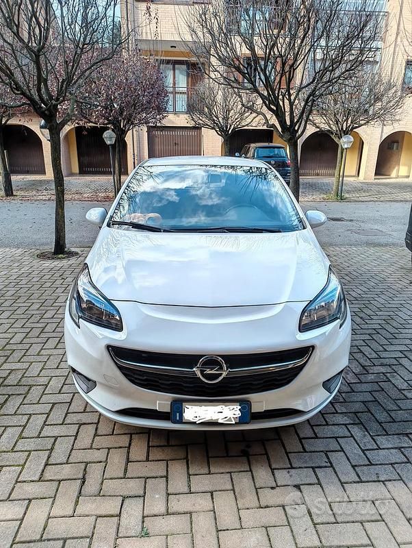 Usata Opel Corsa 90 CV (66 kW) 2019 Bianco Berlina