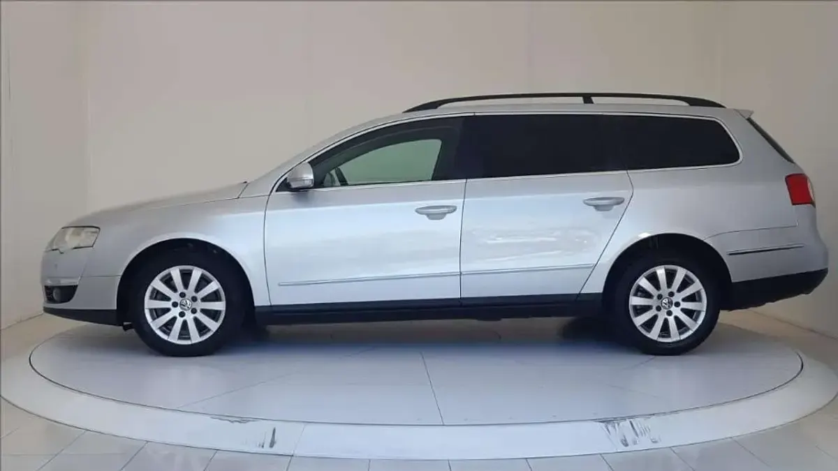 Usata VW Passat Comfortline 110 CV (80 kW) 2008 Argento Station wagon