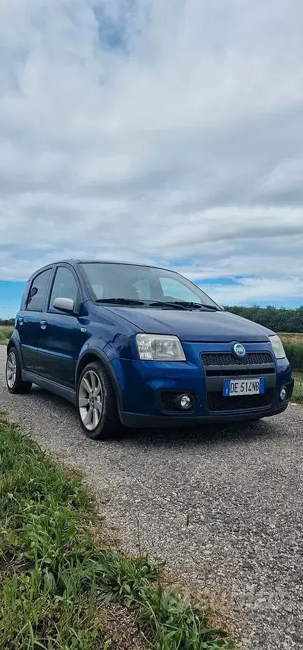 Usata Fiat Panda 101 CV (74 kW) 2006 Blu Utilitaria