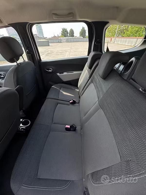 Usata Dacia Lodgy 2017 Grigio Monovolume