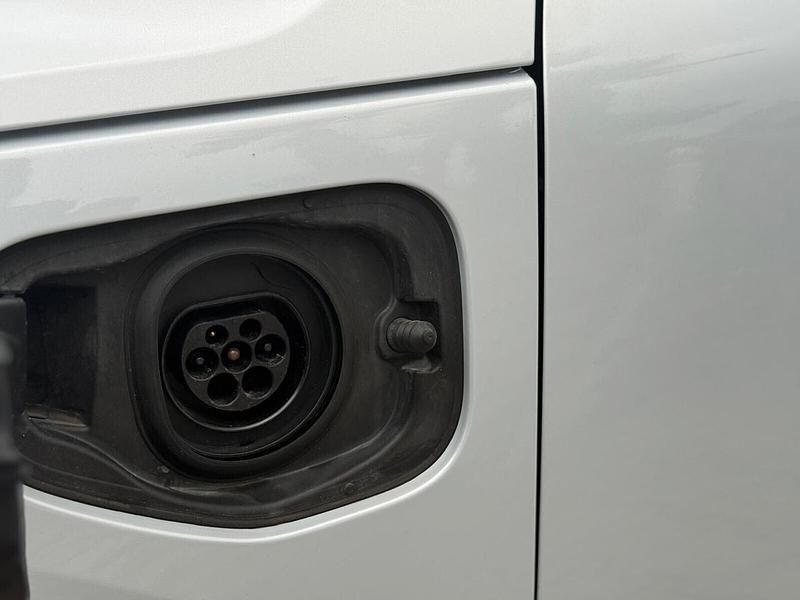 Usata Volvo XC40 R-Design 179 CV (131 kW) 2021 Bianco SUV