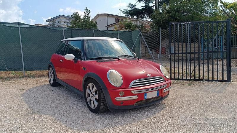 Rosso Usata 2006 Mini One D Due volumi | 1000 € (Super prezzo) - Immagine 1/4