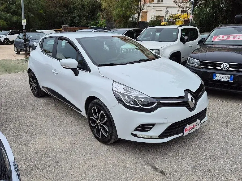 Usata Renault Clio 90 CV (66 kW) 2017 Bianco Utilitaria