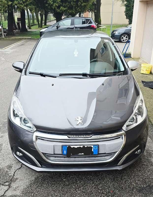 Usata Peugeot 208 Active 83 CV (61 kW) 2019 Grigio Utilitaria