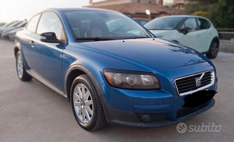 Usata Volvo C30 2007 Blu Utilitaria