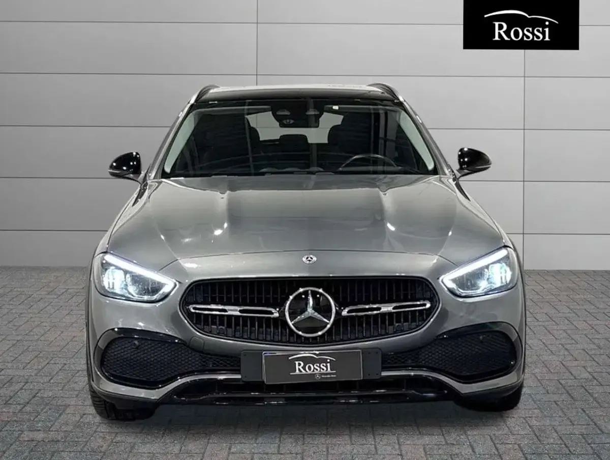 Usata Mercedes C220 Advanced 197 CV (144 kW) 2024 Grigio medio metallizzato Station wagon